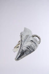 LIP SERVICE RING