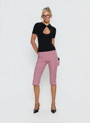 Rossie Capri Pants Red Gingham