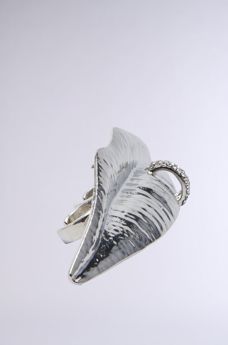 LIP SERVICE RING