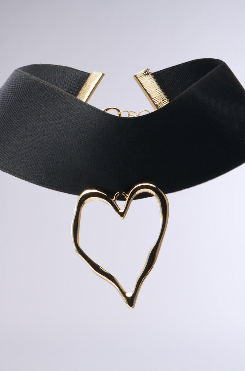 FEEL THE LOVE CHOKER NECKLACE